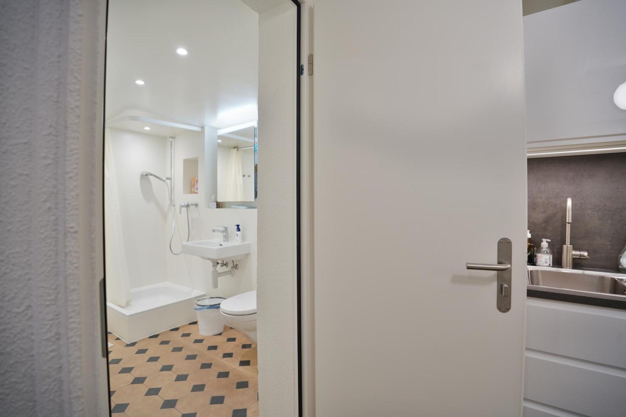 Cozy City Center, 4 Bedroom- 120Sq, 5Min Walk To Main Station Basel Exterior photo